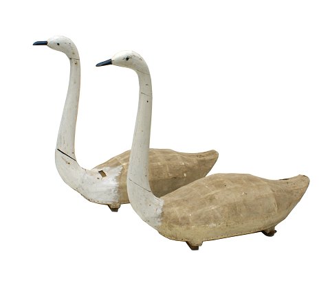 A pair of big swans