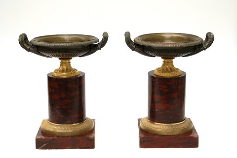 A pair of bronze tazza