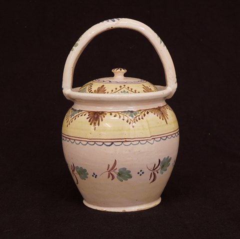 Northgerman faience jar. Kellinghusen circa 1790. 
H: 24cm