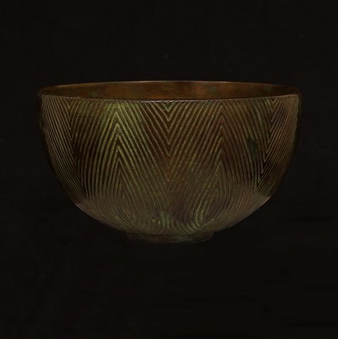Axel Salto, 1889-1961, bronze bowl. Signed. H: 
10cm. D: 18cm. W: 2.119gr