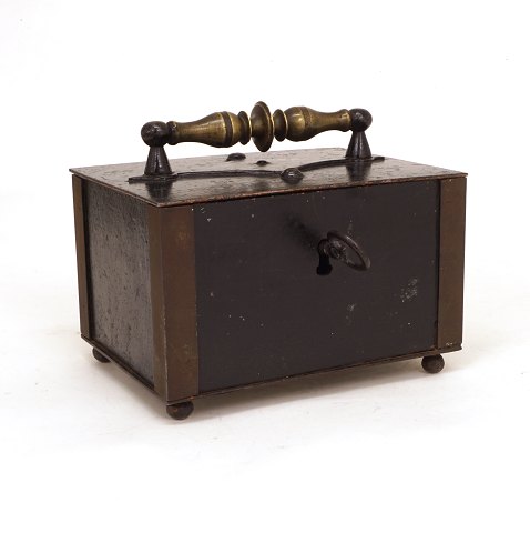 A small iron box. Denmark circa 1800. H: 21cm. W: 
26cm. D: 20cm