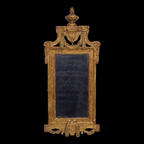 Vergoldeter Louis XVI-Spiegel. Dänemark um 1780. 
Masse: 80x35cm