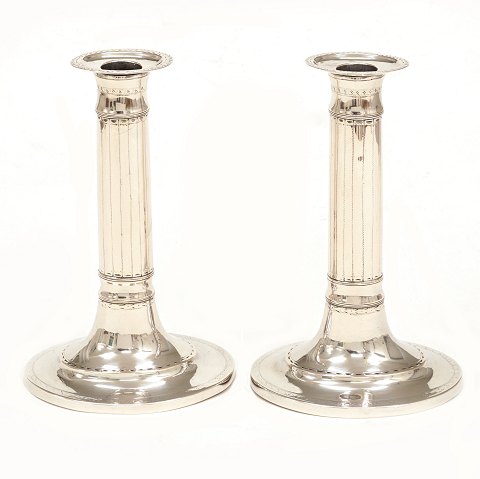 Pair of silver candles sticks by Ole Peter Jepsen 
Kabbel, 1813-33, Randers, Denmark. H: 20,5cm. W: 
559gr