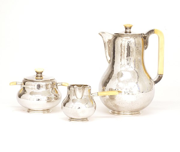Holger Rasmussen  Tea dishes, sterling
Manufactured around 1940
