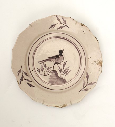 Eckernförde Teller mit Vogel.Hergestellt um 1770. Signiert.D: 23cm