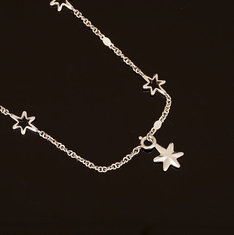 Georg Jensen: Star necklace. Sterlingsilver. L: 
98cm