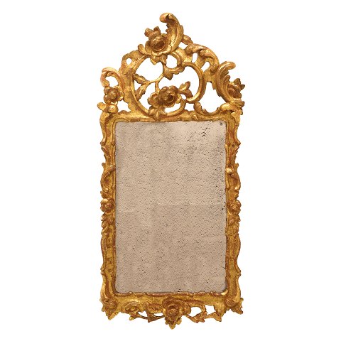 Original forgyldt rokoko spejl. Slesvig-Holsten ca. år 1760. 96x46cm