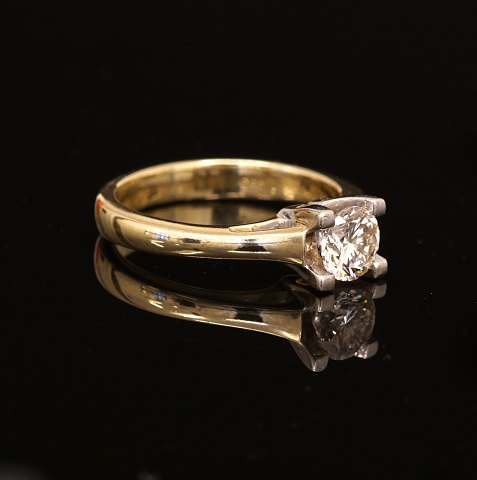 Diamantring med brillantsleben diamant på ca. 0,65ct. Ring 14kt guld. Ringstr. 54