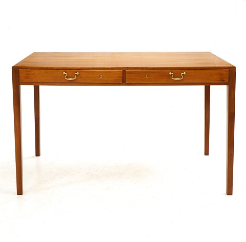 Ole Wanscher, 1903-85: Writing desk, mahogany. 
Produced by A J Iversen, Copenhagen. H: 75cm. 
Plate: 68x120cm