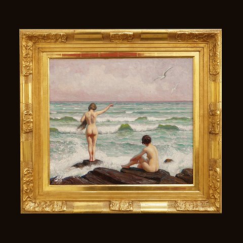 Paul Fischer, 1860-1934: To unge badepiger på 
stranden, olie på lærred. Signeret. Lysmål: 
50x58cm. Med ramme: 72x79cm