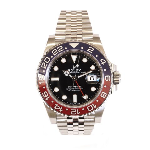 Rolex GMT Master II 126710BLRO Stahl. Wird mit Box 
und Zertifikat geliefert. Die Uhr ist in einem 
schönen Zustand. Erworben bei Klarlund, 
Kopenhagen, am 01.06.21. D: 40mm