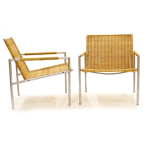 Martin Visser stole. Et par SZ01 Martin Visser, 1922-2009, lounge stole med peddigrør på stålstel. God stand