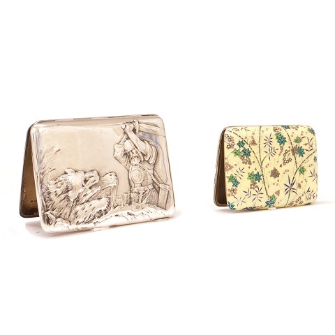 Zwei russische Silbereituien. Moskow um 1880-1890. 
Masse: 11,5x8,5 & 7x10cm