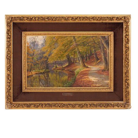 Peder Mønsted, 1859-1941, Öl auf Leinen. Bachlauf 
bei Sorgenfri, Dänemark. Signiert und datiert "P. 
Mønsted Sorgenfri 1890". Lichtmasse: 40x64cm. Mit 
Rahmen: 70x94cm
