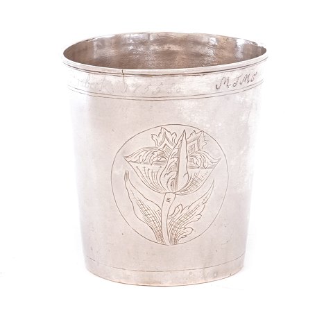 Silberbecher von Wolf Petersen, Haderslev, 1746-63. H: 8,4cm