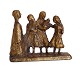 Hanne Varming bronzeskulptur. Hanne Varming, 1939-2022, skulptur forestillende en familie. Signeret. H: 9cm. L: 11cm