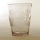 Öllampe Glas reich dekoriert mit dem Landscahften mit Löwenjagd und dem norwegischen Namen "Ole Jensen Hofgaard". H: 12,2cm