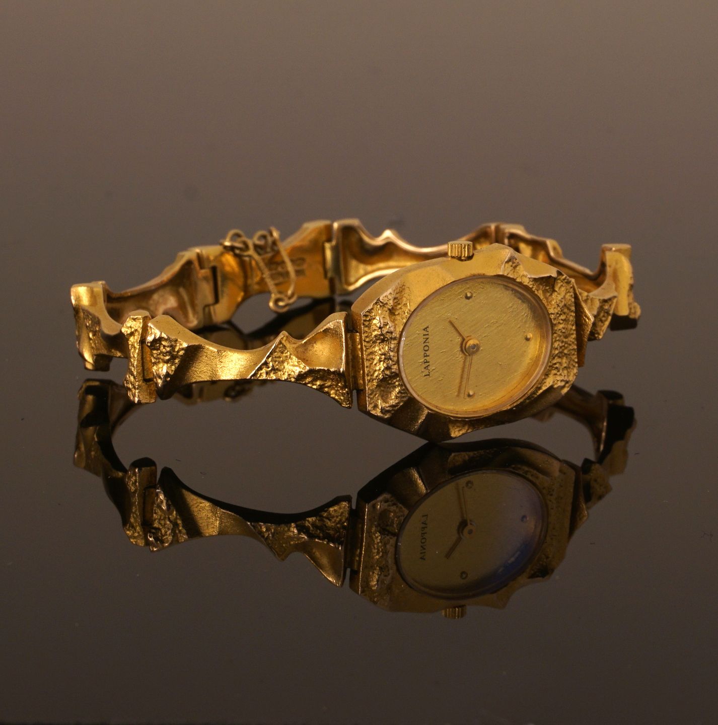 Aabenraa Antikvitetshandel * Lapponia smykke ur i 14kt Solgt af Hansen Sølv 31.05.90. Leveres med