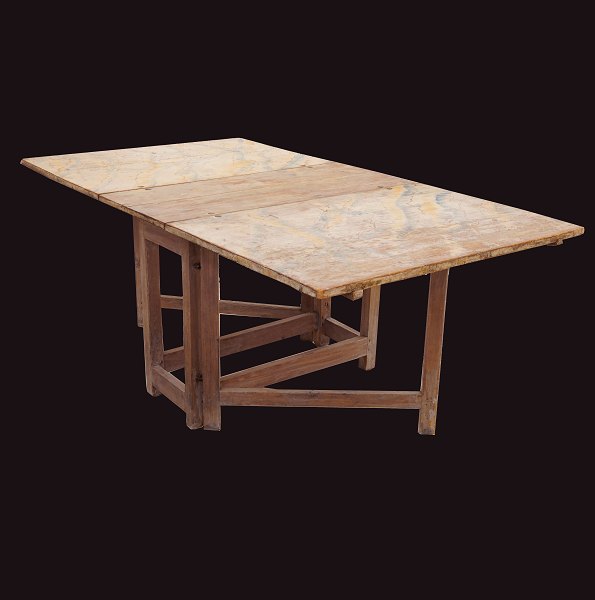Originaldekoreret klapbord med to klapper. Sverige ca. år 1820. H: 76cm. Plade: 108x50/117/190cm