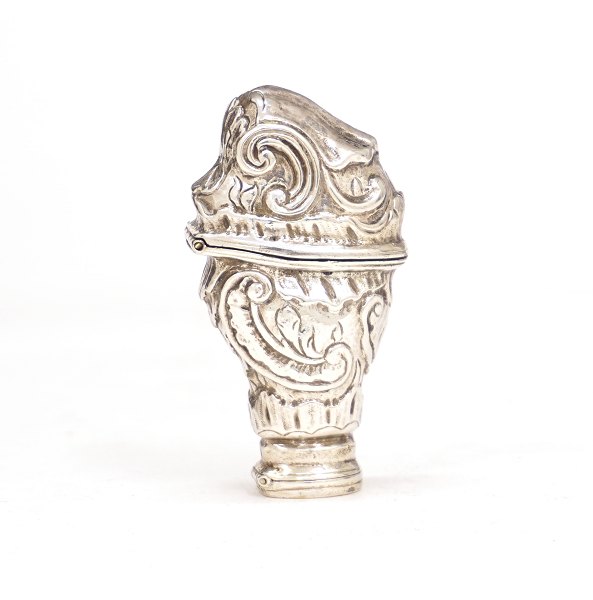 A small Danish silver Rococo vinaigrette. With maker