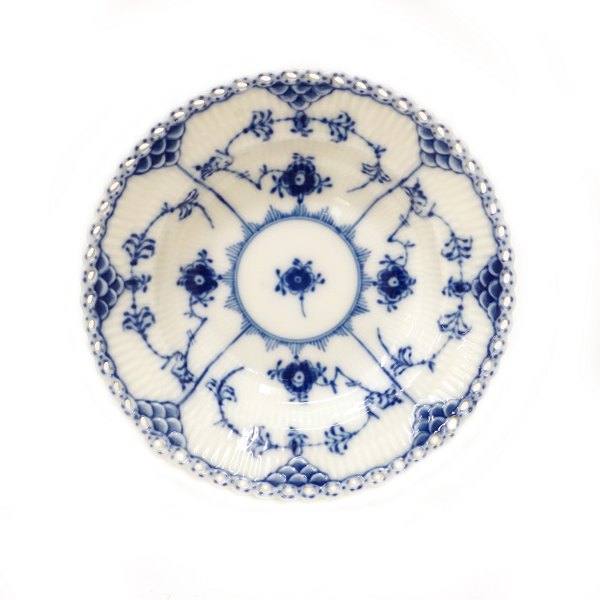 Set of 6 small Royal Copenhagen blue fluted full lace fruit saucers 1081. 1. 
quality. D: 15cm