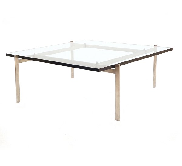 Poul Kjærholm PK61 coffee table. H: 32cm. Top: 80x80cm