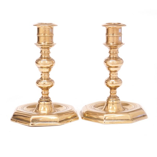 Pair of Baroque brass candlesticks Denmark circa 1740. H: 18cm