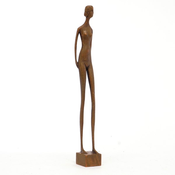 Otto Pedersen, 1905-95, Frauenfigur aus Holz. Signiert. H: 47cm