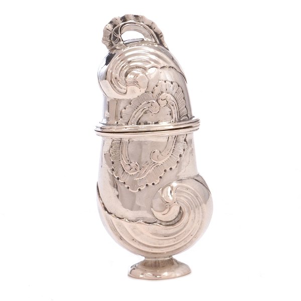 Riechdose aus Silber. Ungestempelt. H: 8cm